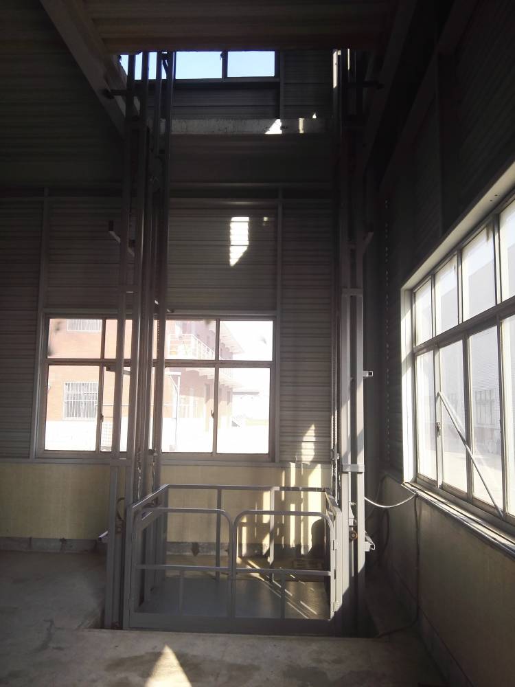 保定安新工业仓库货梯 双轨升降台 升降货梯简易液压升降平台 供应商定做