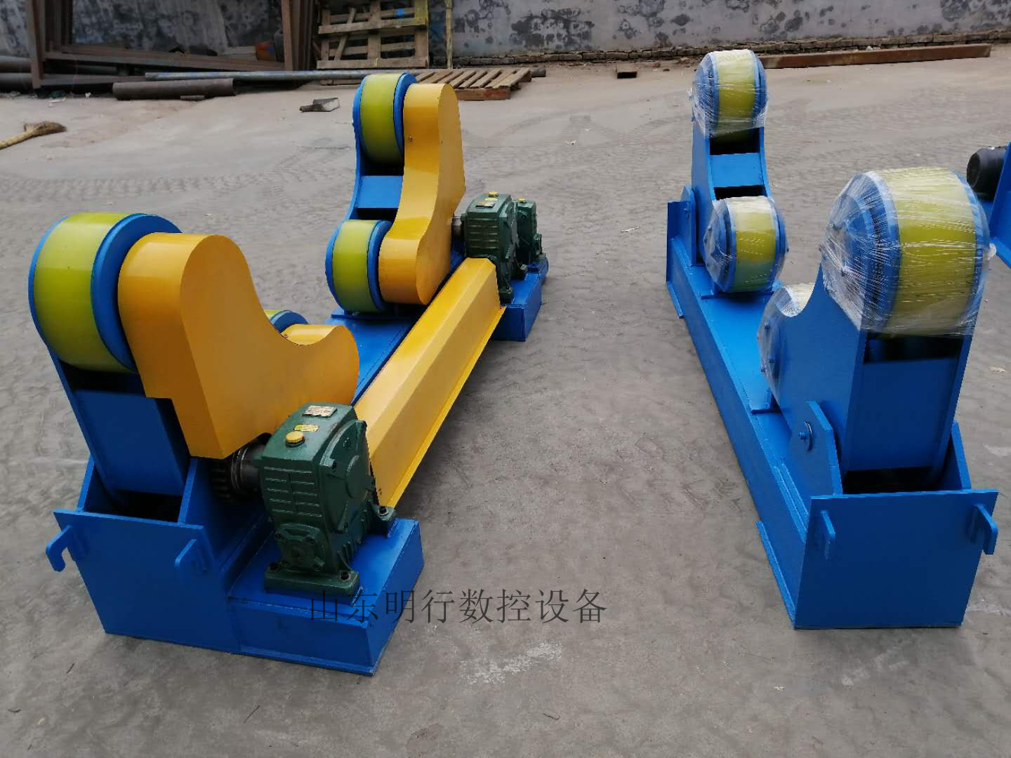 广东10吨焊接滚轮架 蜗轮蜗杆减速滚轮架
