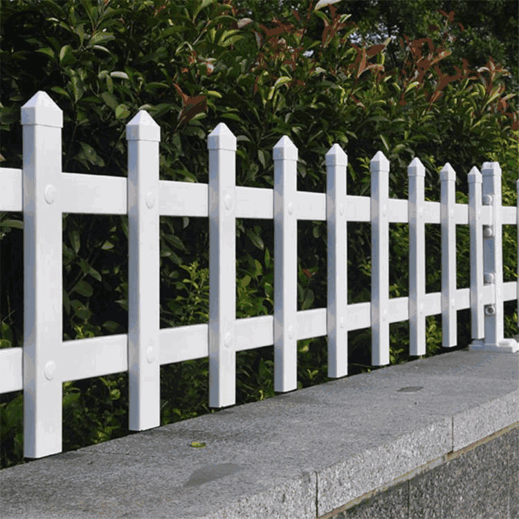 PVC草坪护栏 绿化带防护栏 草坪护栏花园隔离栏