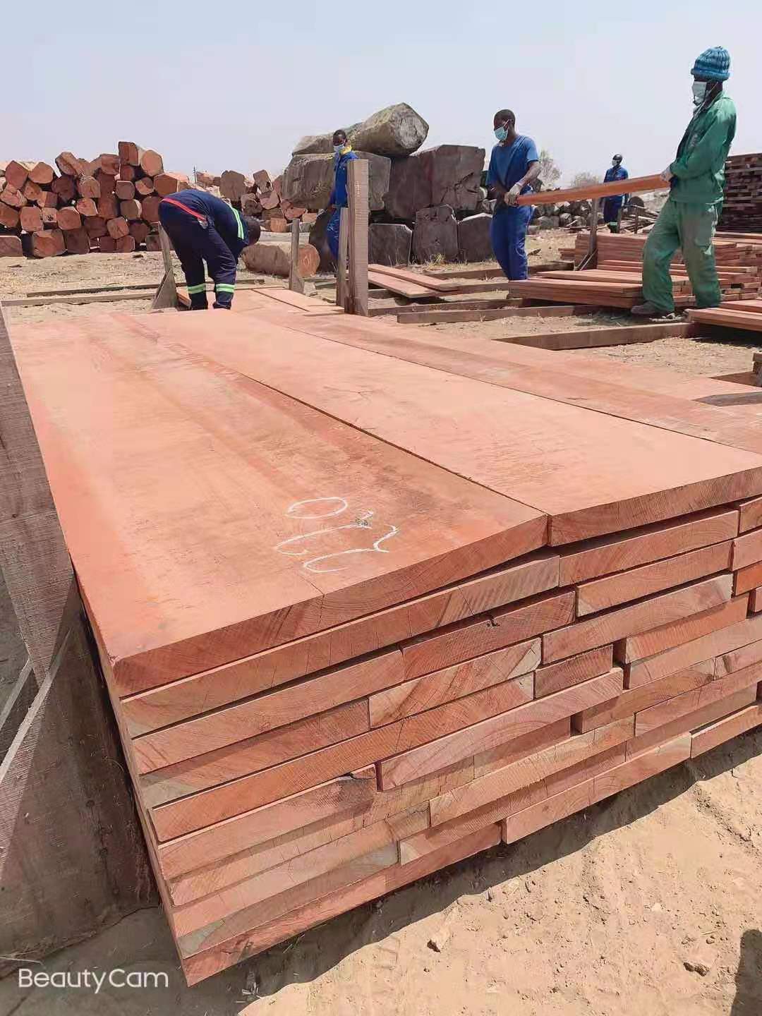 南沙港海运进口橡胶木板材清关公司-东南亚木材进口清关