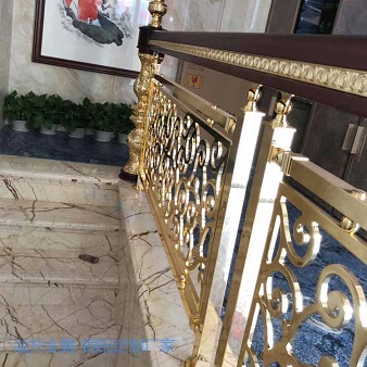 三亚酒店安装铜铝楼梯的使用方法
