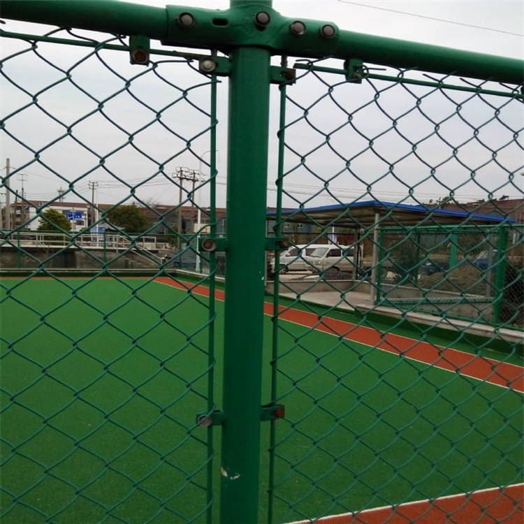 兴友体育场球场护栏带钢筋棍墨绿色勾花网