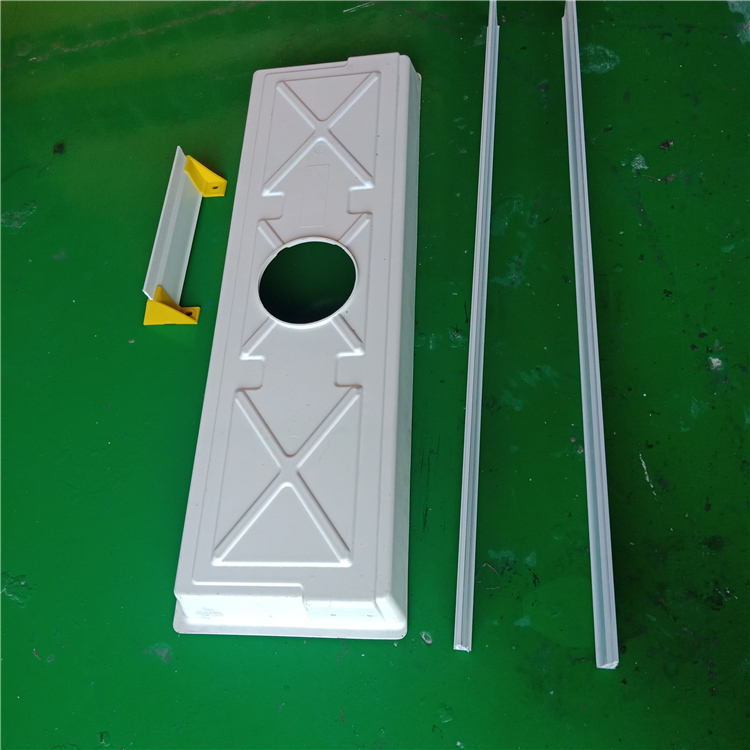 欧式产床玻璃钢保温盖板生产厂家 安装方便 猪舍保温灯盖板