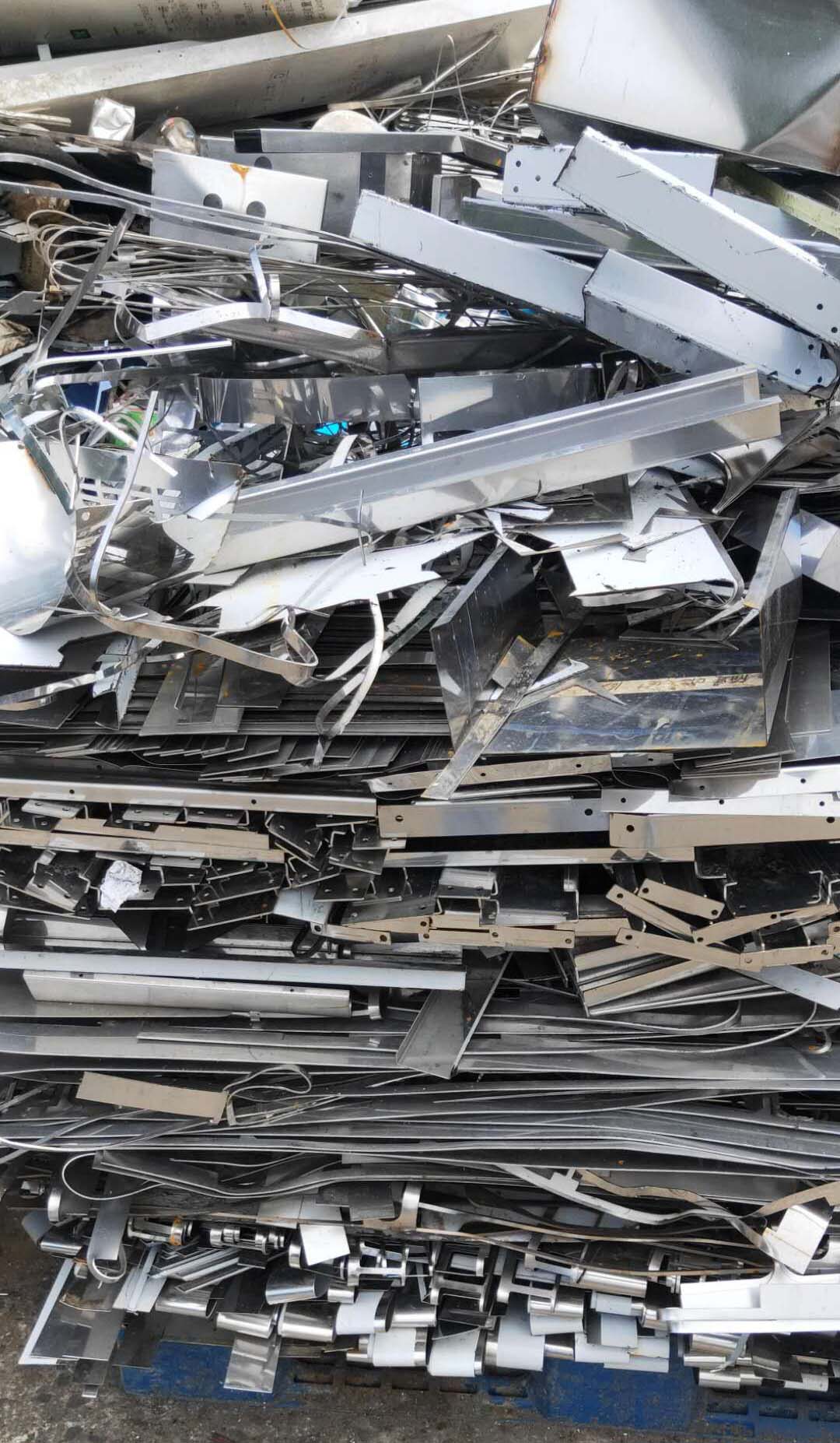 废不锈钢简介，专业回收不锈钢公司