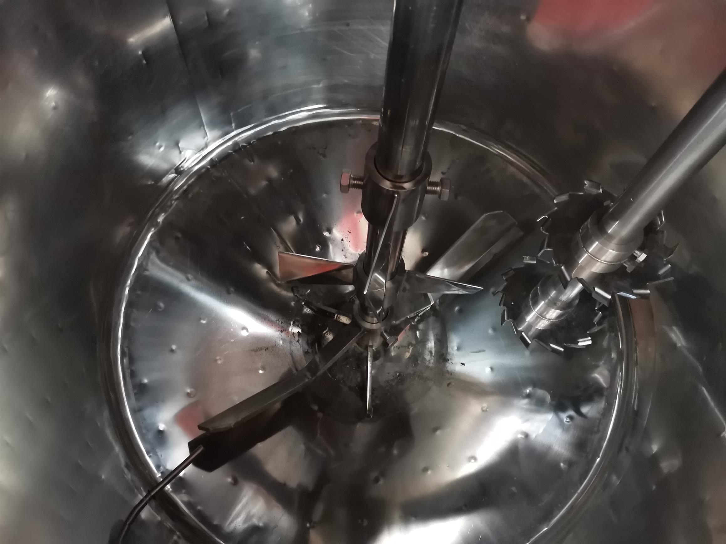 不锈钢搅拌罐 搪瓷反应釜搅拌安装图