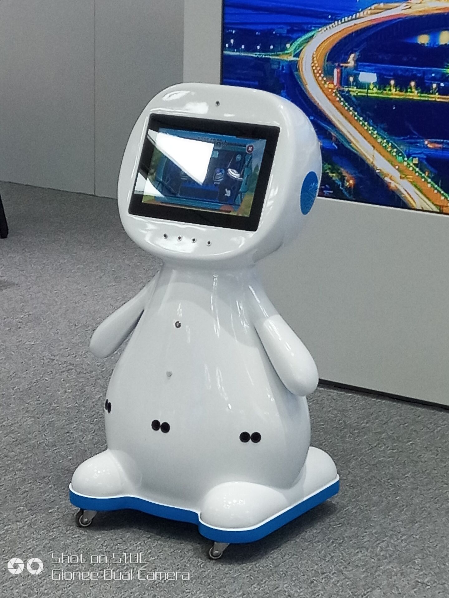 江智幼教机器人JZR1180450