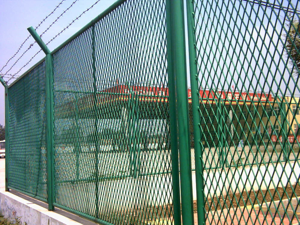 长治市长子高速公路护栏网基坑网双边丝护栏网球场护栏网厂家