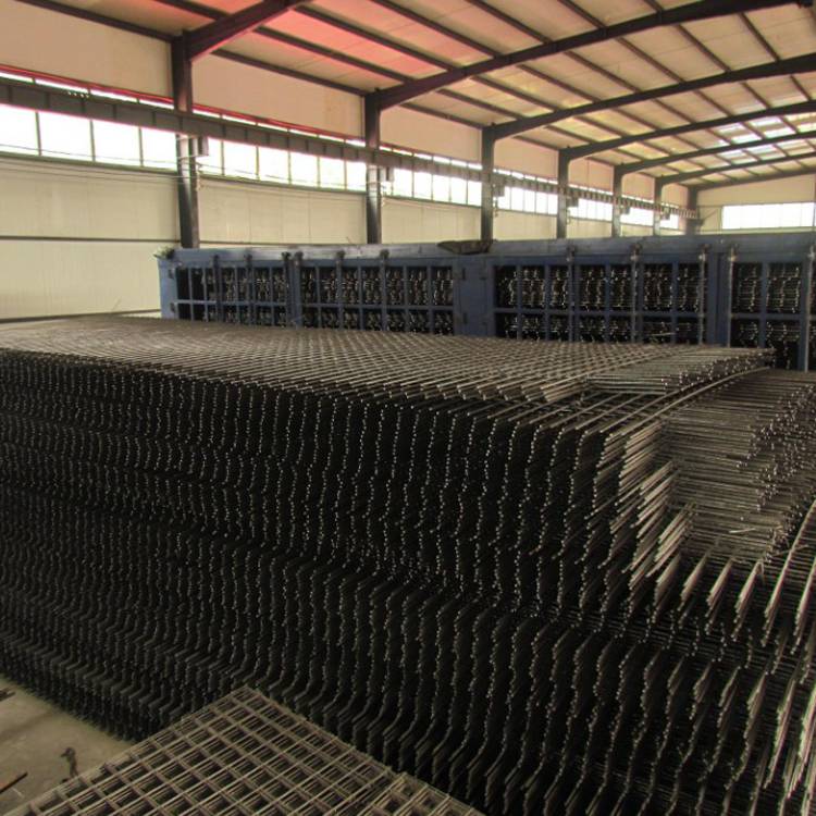 杭州地面钢筋网片，Q235B球场护栏焊接钢筋网片施工