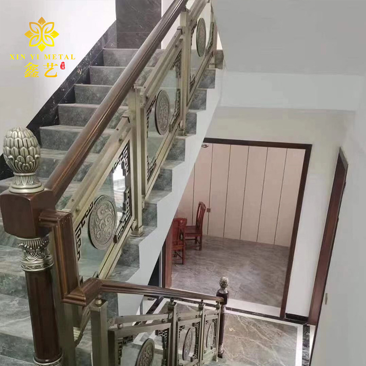 北京羅馬風格旋轉樓梯上門安裝-鋁藝浮雕樓梯護欄-服務至上