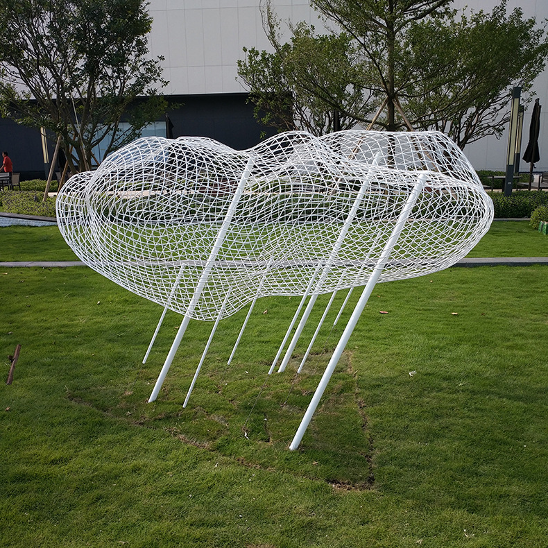不锈钢丝编织镂空云朵雕塑
