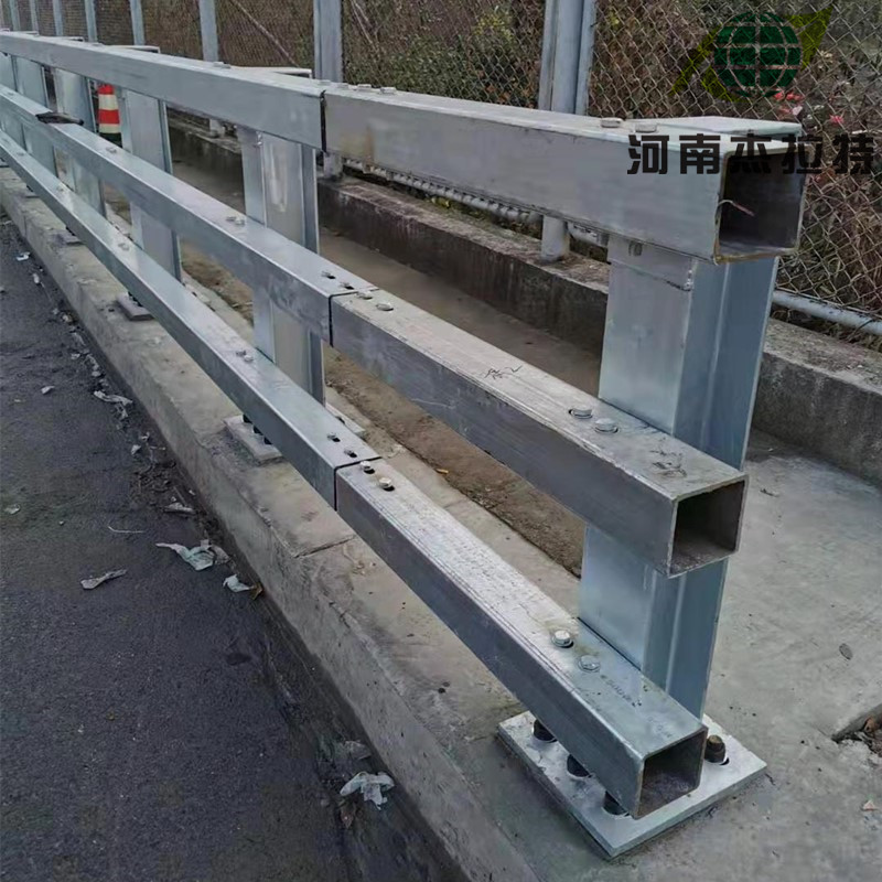 防撞护栏钢管 桥梁钢管护栏 公路防撞栏杆厂家