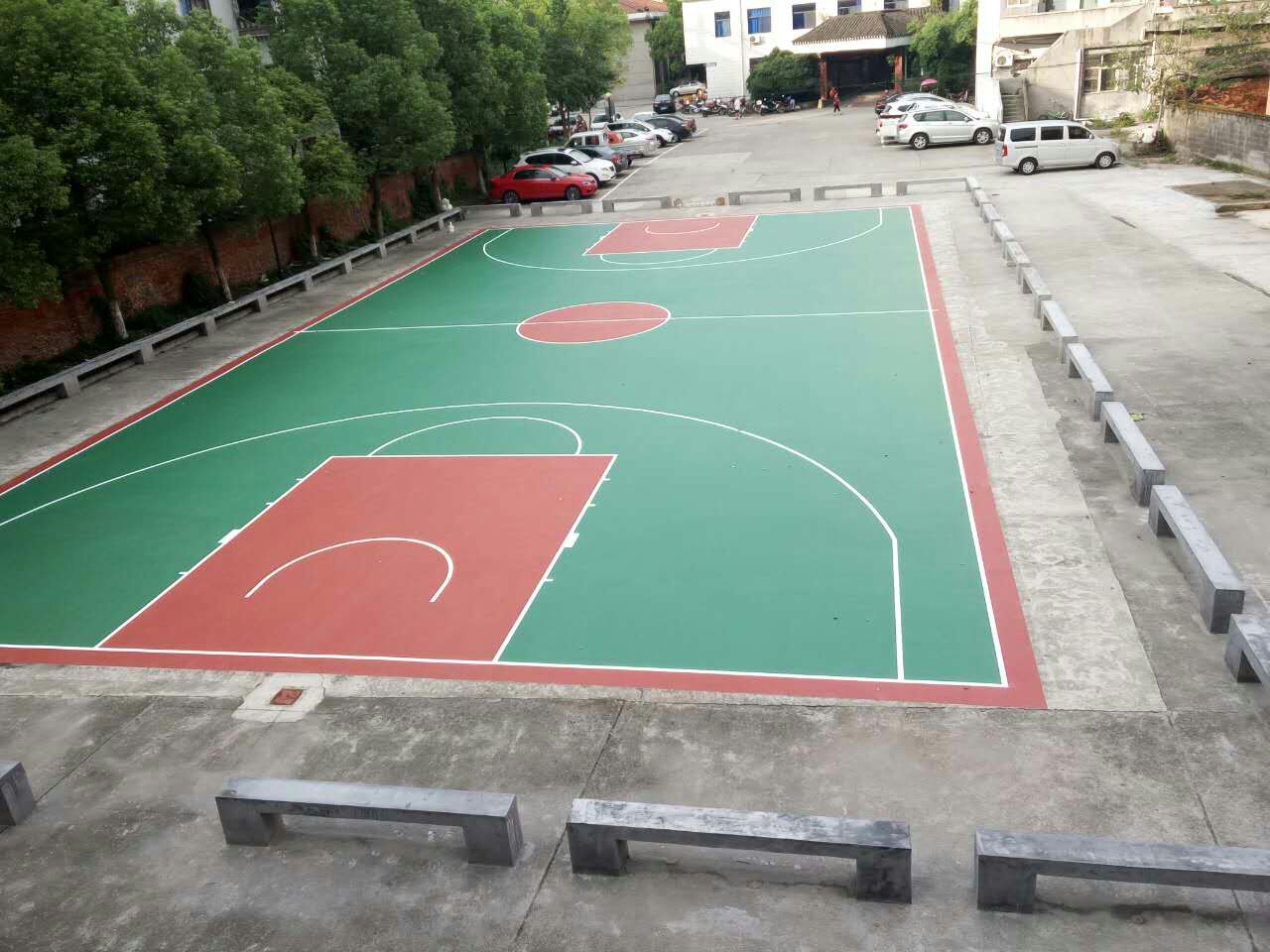 篮球场刷油漆 肇庆高要球场地坪施工方法