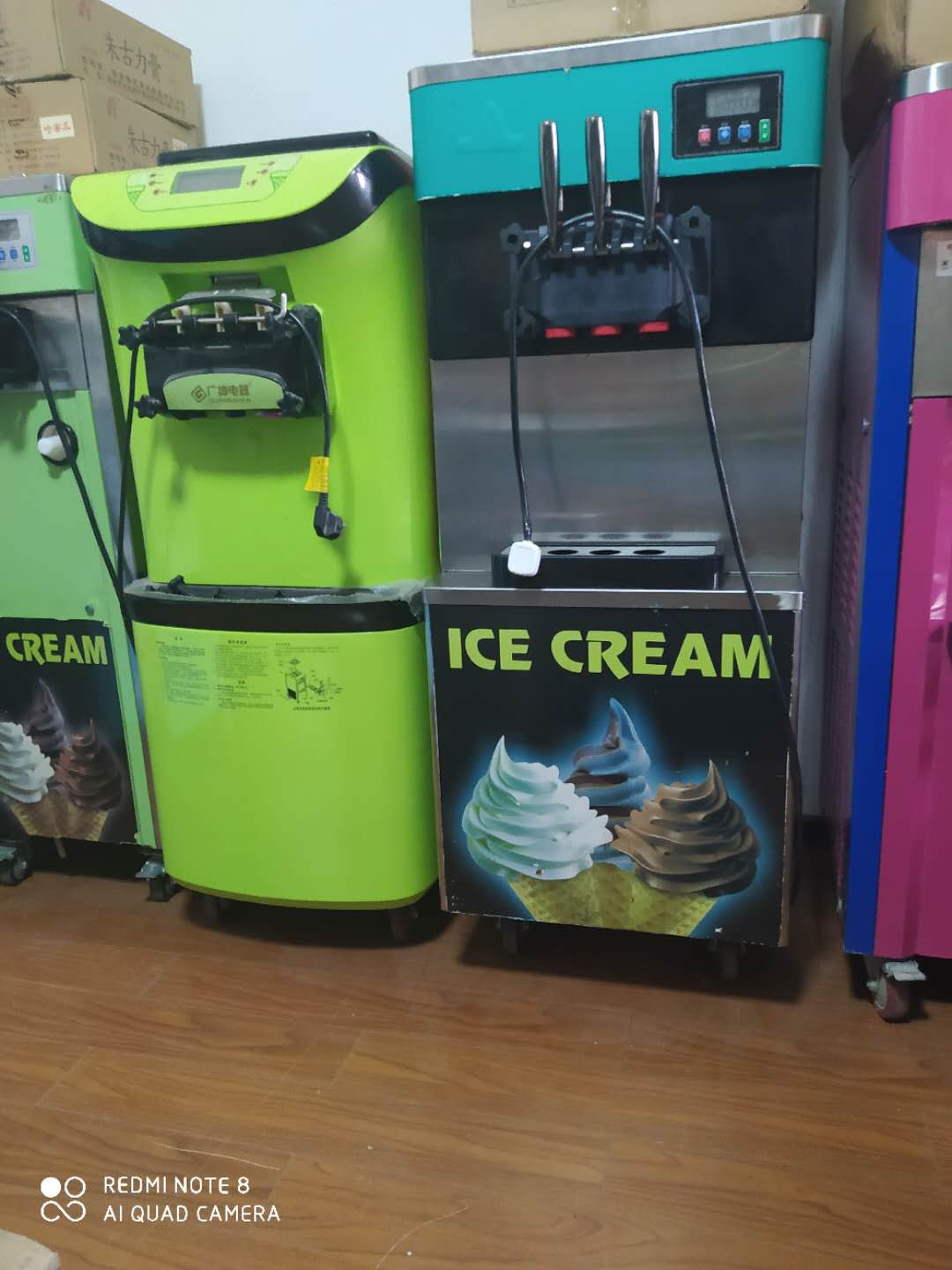 三色甜筒雪糕机长期出租租赁软冰淇淋机器冰激凌机包教技术