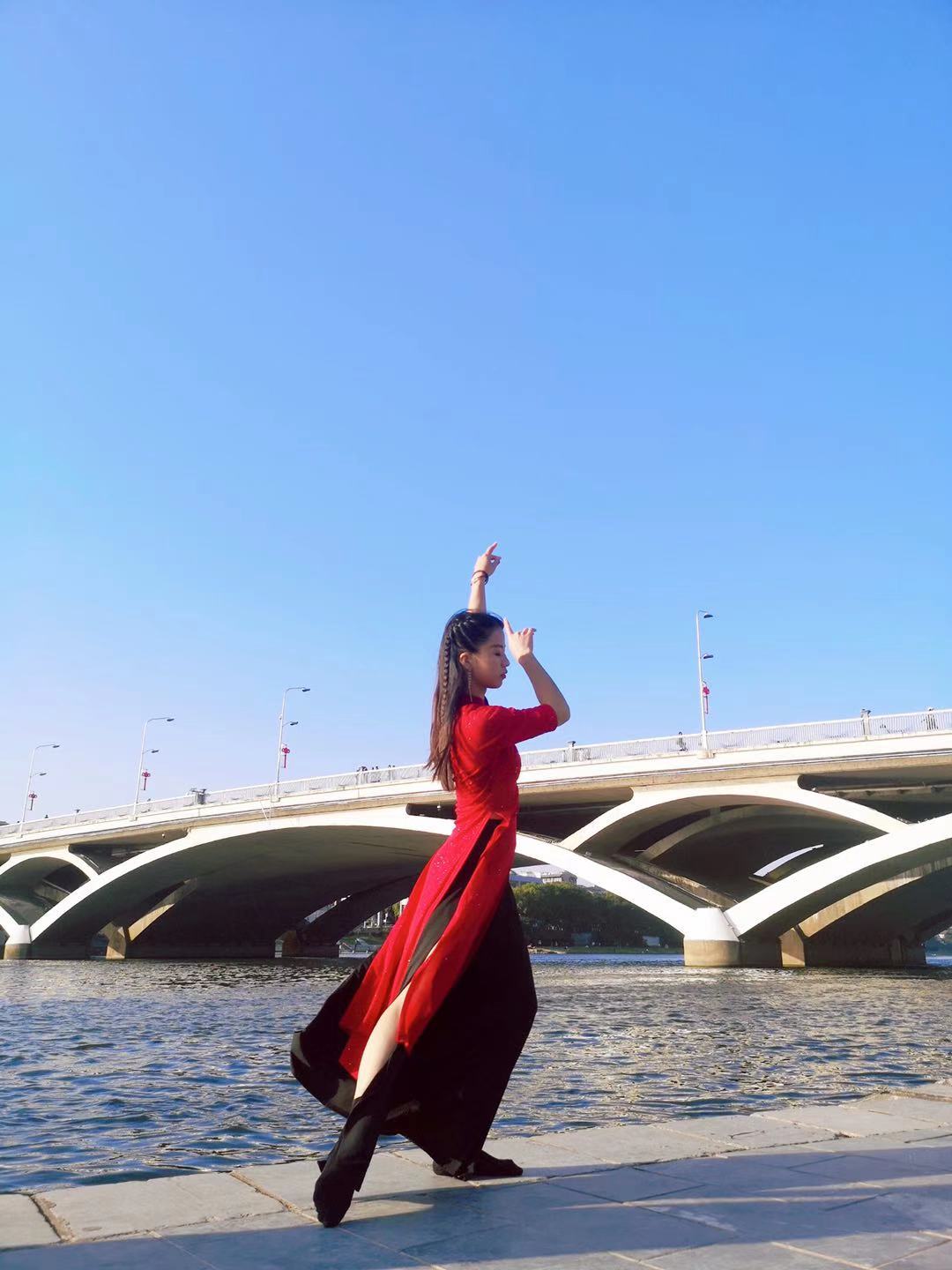 桂林适合成年女生零基础学习的舞蹈