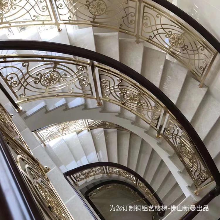 安庆铜艺楼梯扶手厂家定制 楼梯栏杆装修效果图