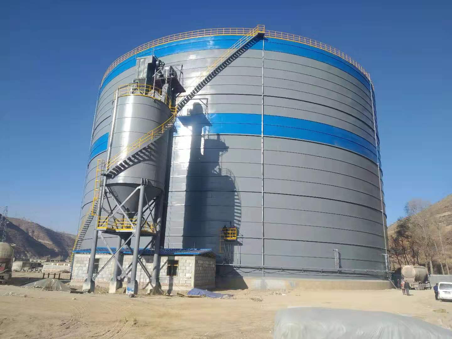 乌鲁木齐3万吨钢板仓制作厂家 大型灰罐 优惠供应