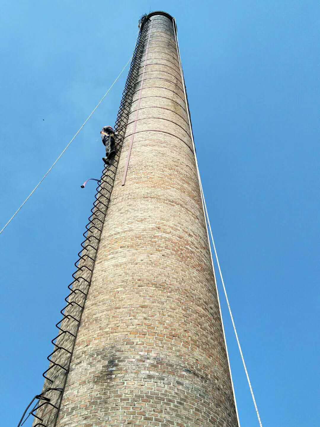 新疆60米烟囱维修工程