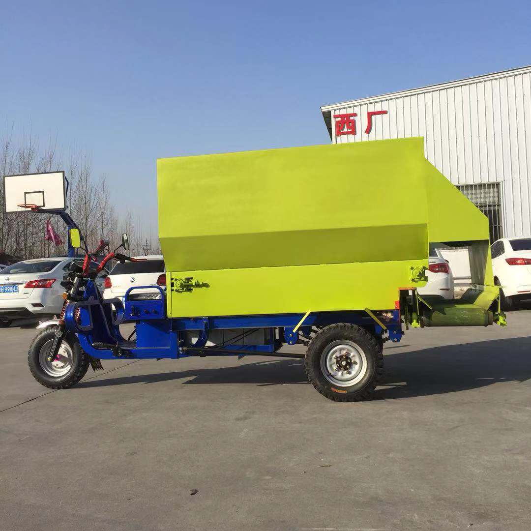养殖撒料车
