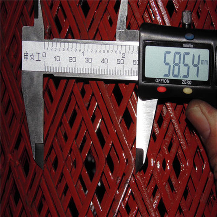 亚奇1.8米高钢板网卷网 菱形钢板网 防锈漆钢板网 出厂价格 一吨起订