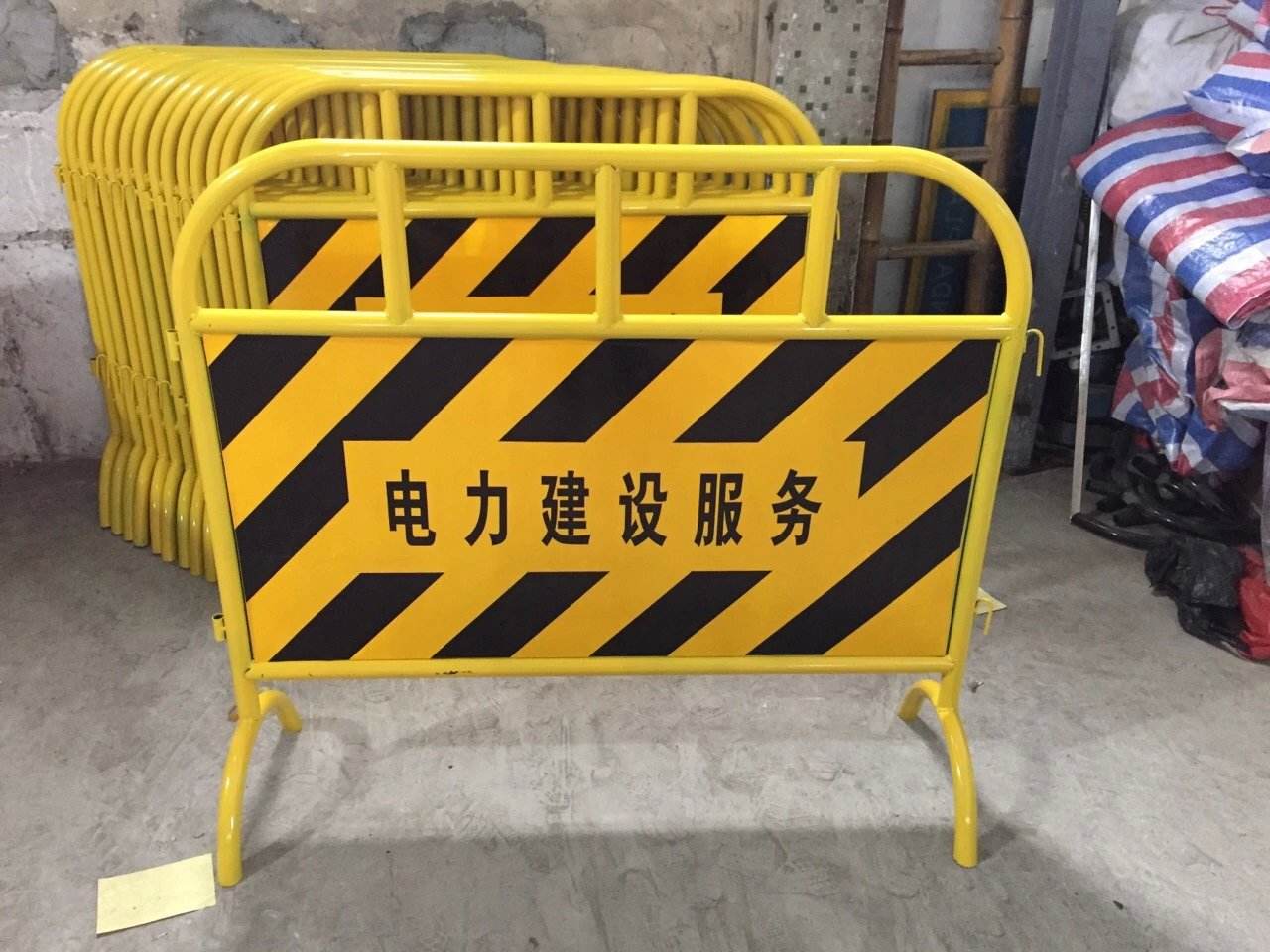 郑州厂家直供铁马护栏可移动临时护栏可按需定制