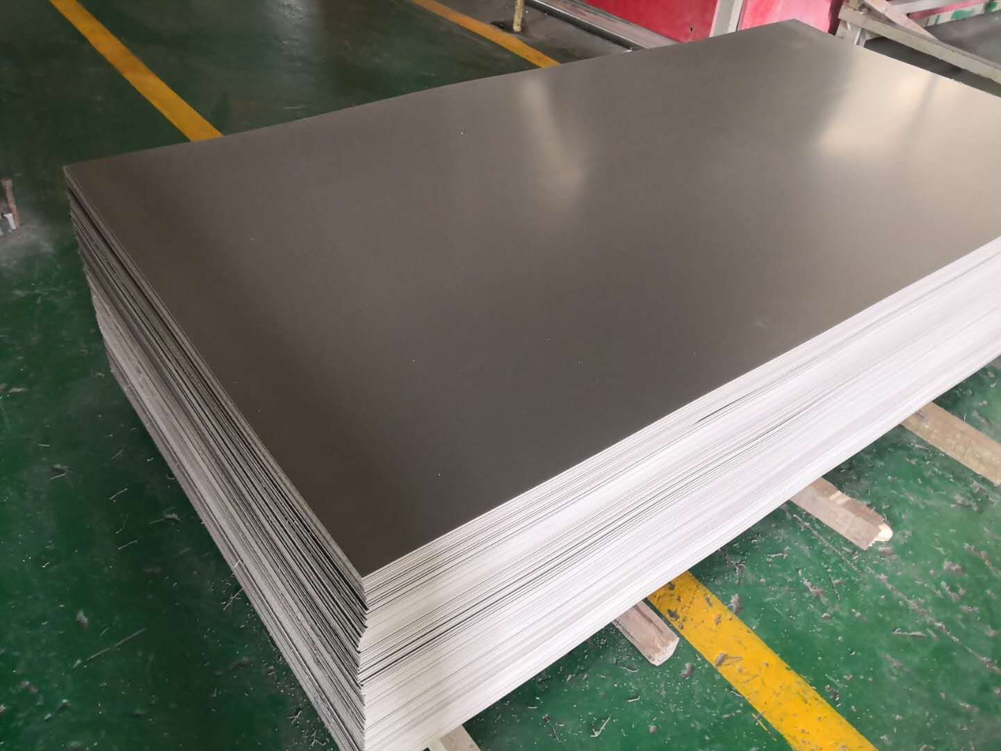 pvc板 聚氯乙烯挤出硬板 易焊接 工程塑料板
