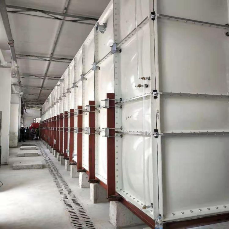 ​焊接式水箱生产厂家储存水用玻璃钢水箱