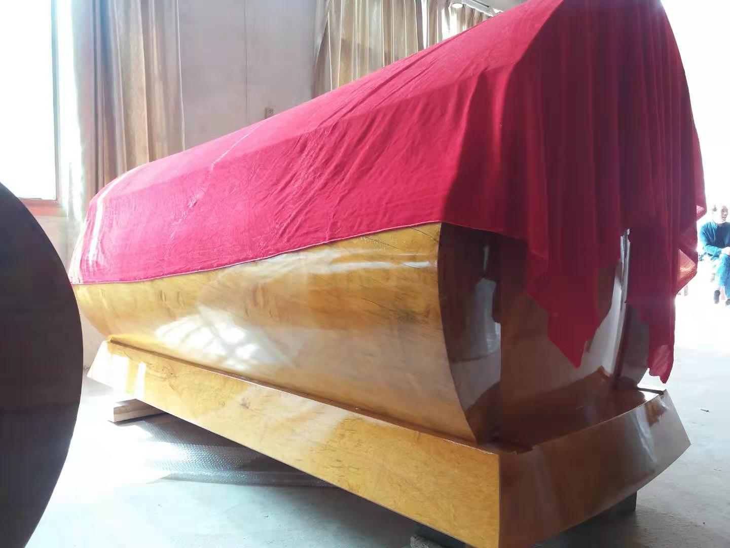 青岛供应金丝楠木棺材；手工楠木棺材