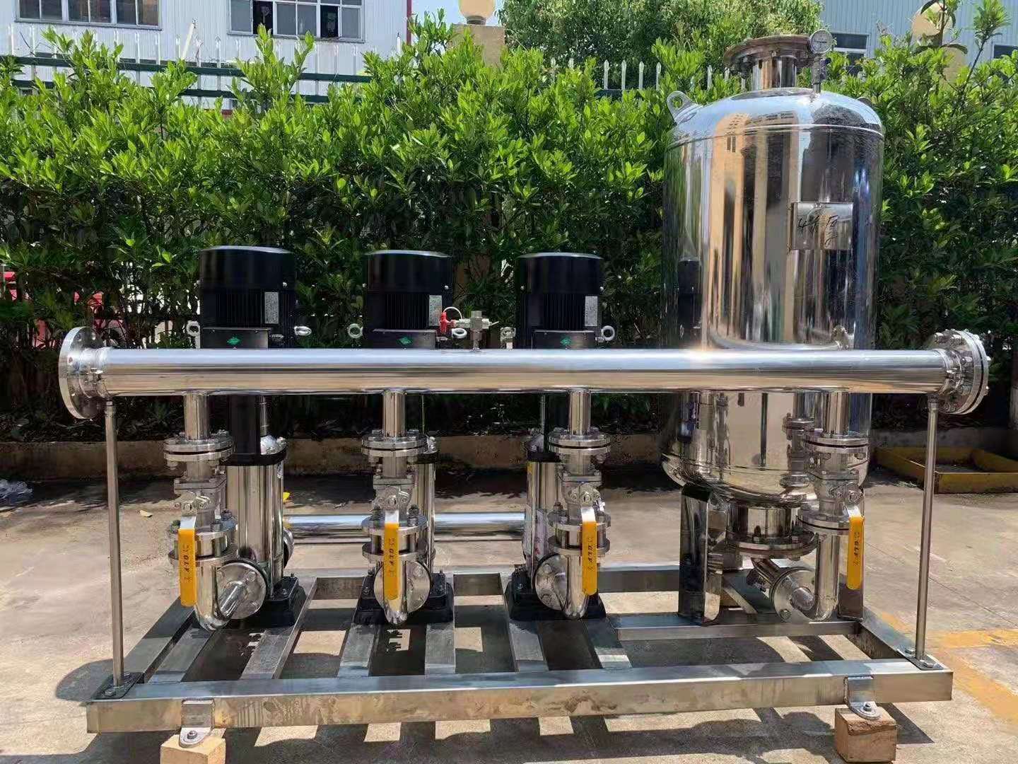 不锈钢水箱变频恒压供水设备