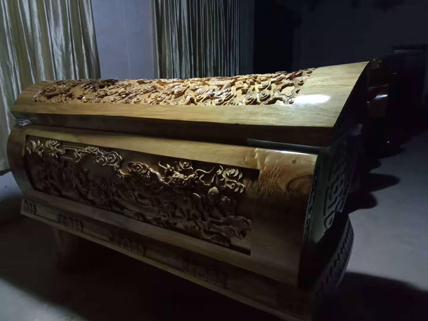中国台湾金丝楠木棺材寿材