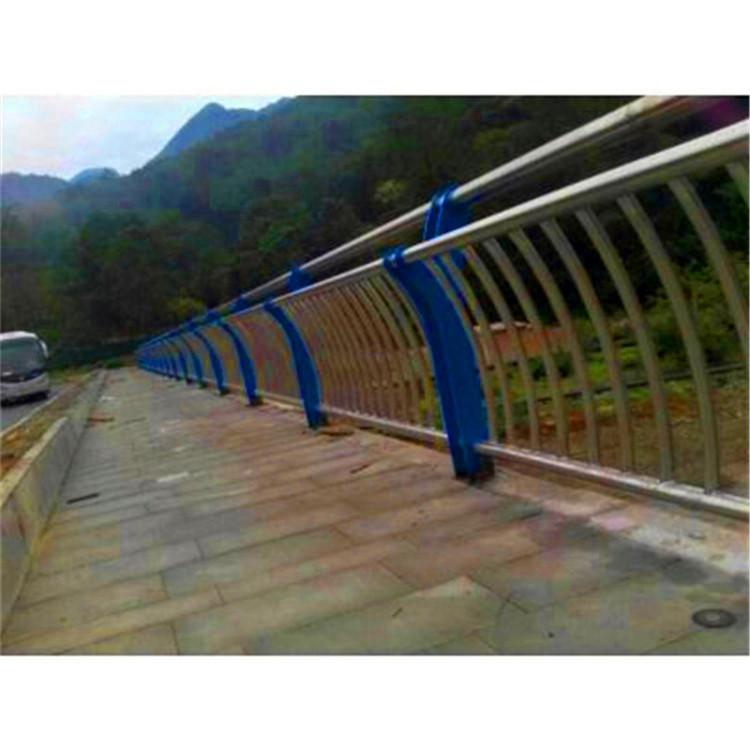 鹤岗防撞桥梁护栏厂家