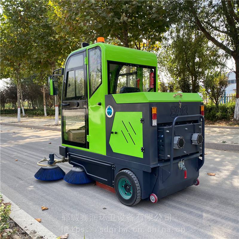 小型小区物业五刷扫地车 **保洁电动清扫车 新能源纯电动扫路车