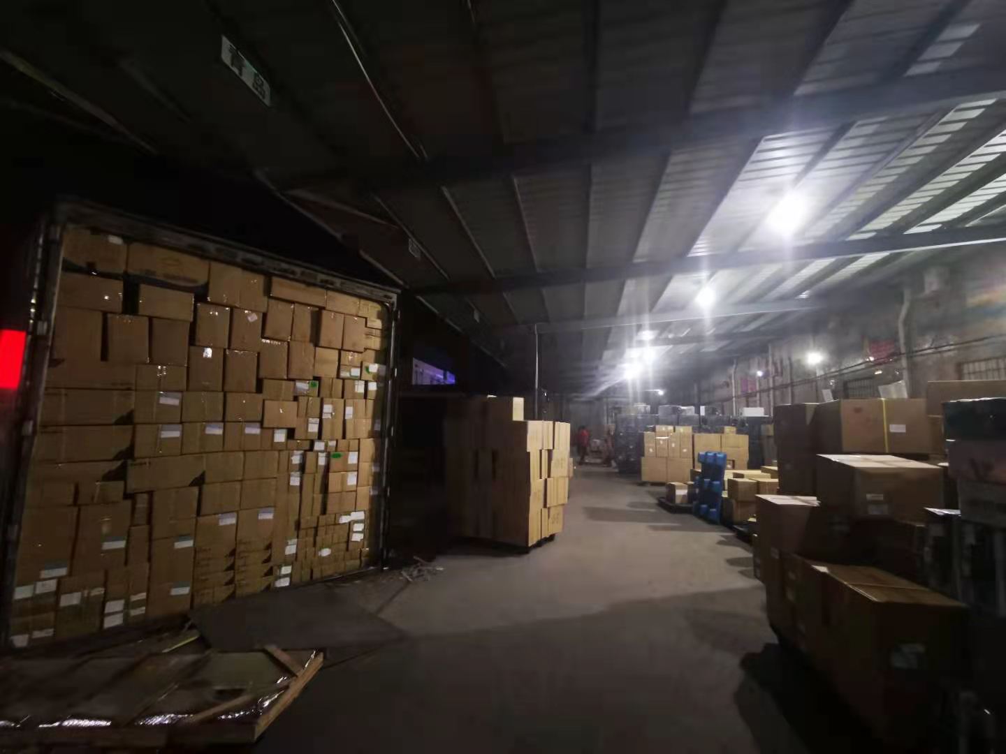 物流公司谈货物集装箱运输的基本条件