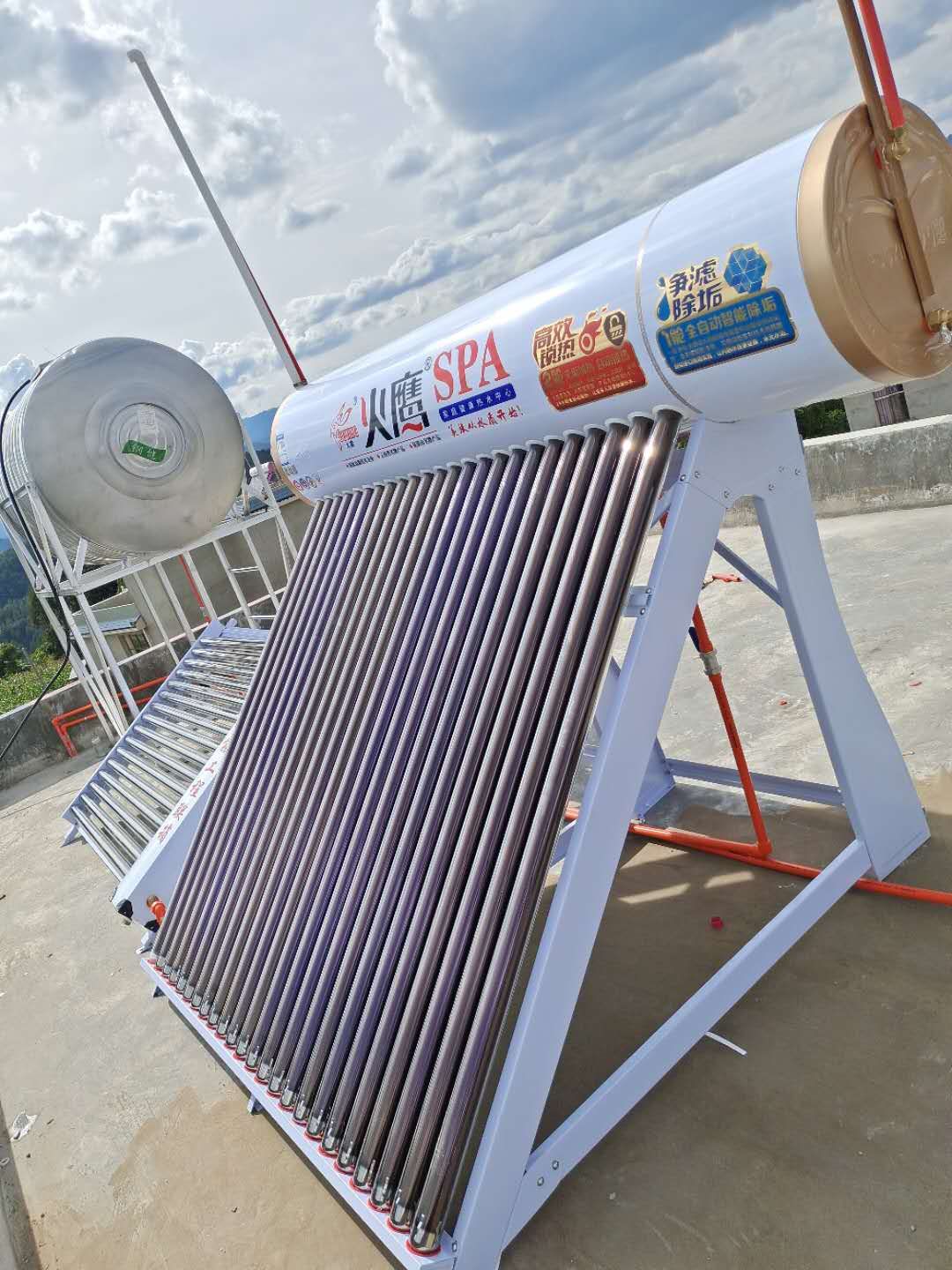 太阳能热水器哪个牌子好-家用太阳能热水器-火鹰太阳能热水器