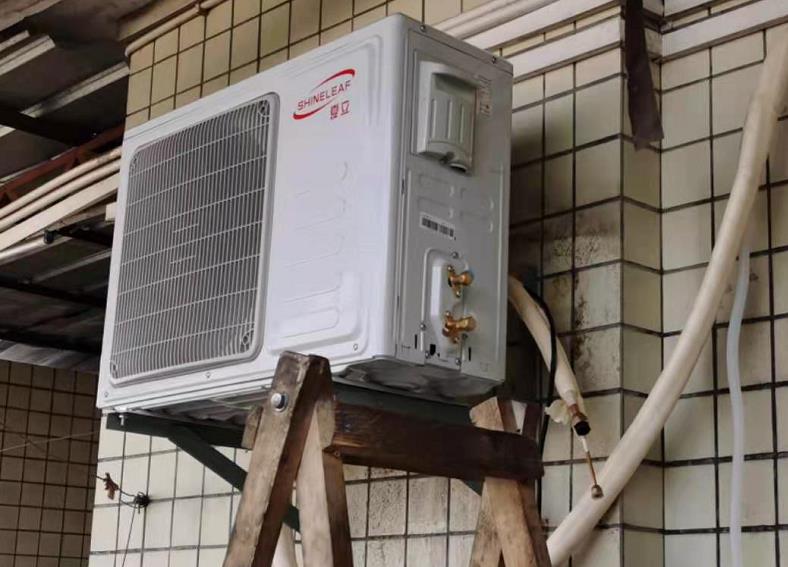 东莞市林诚机电制冷设备维修服务有限公司 寮步空调加雪种