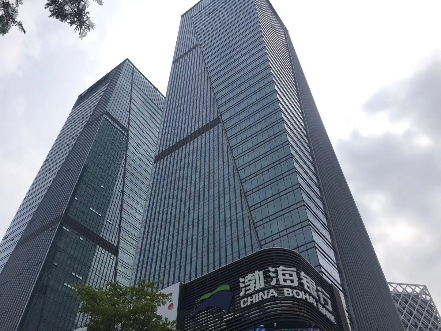 深圳宝安区甲级写字楼前海人寿金融中心办公室招商中心_楼层很高