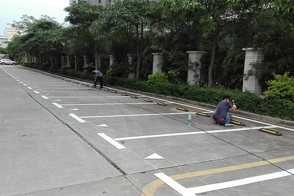 郑州道路冷喷标线|标线涂料常温|施工公司