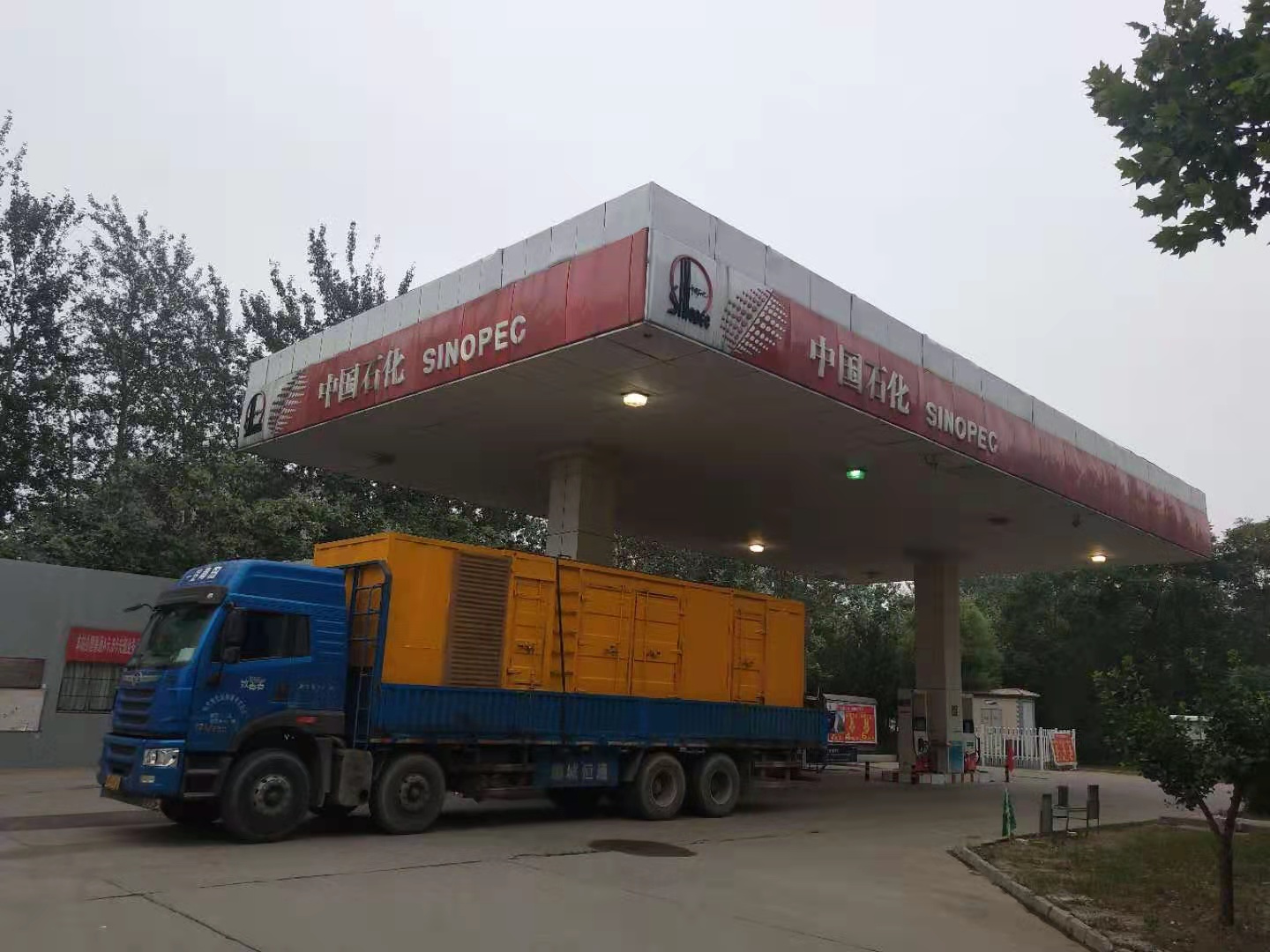 保定發電機出租多少錢