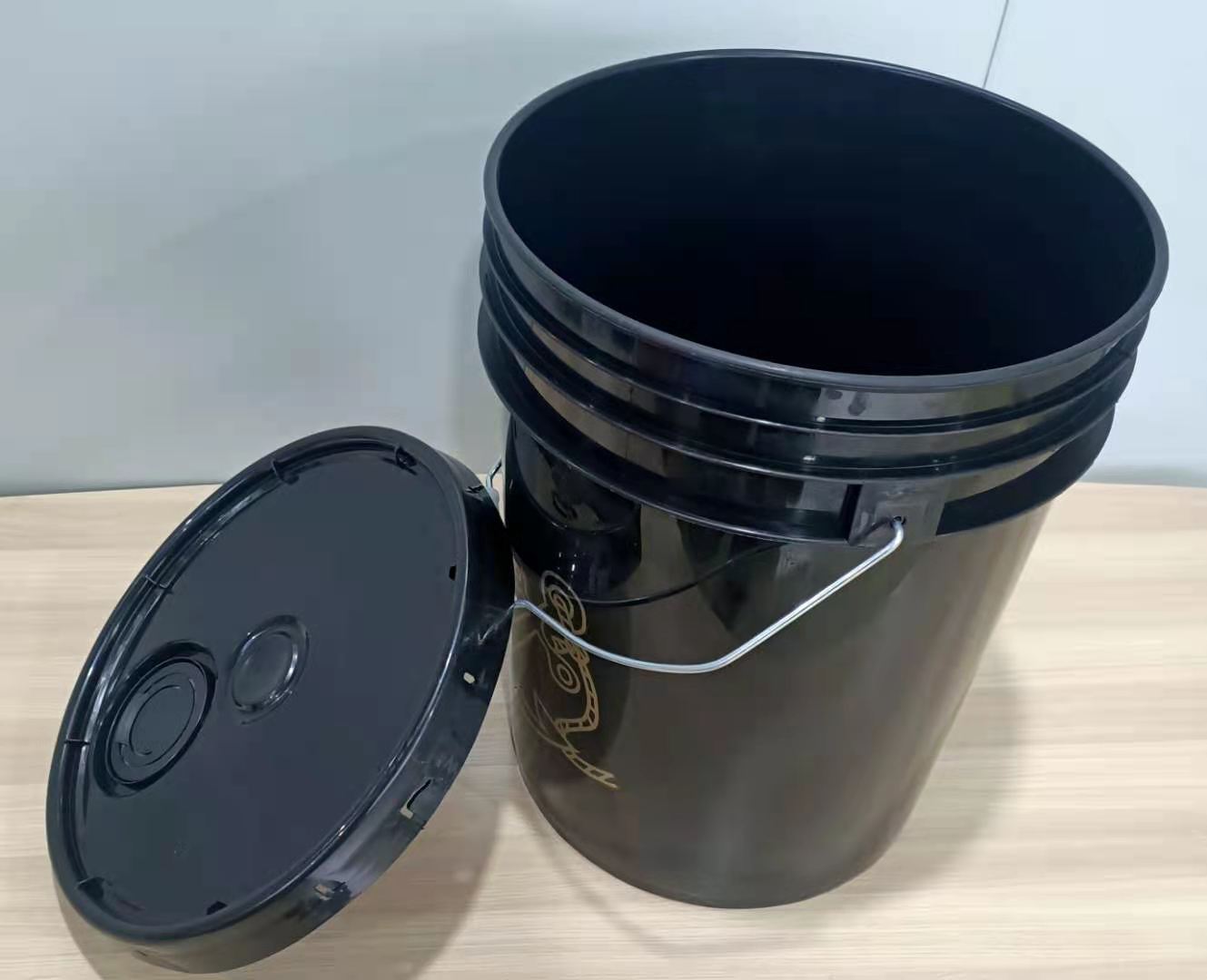 常州阳明塑料包装桶化工桶密封胶导电浆料美式桶，润滑油桶，油墨桶