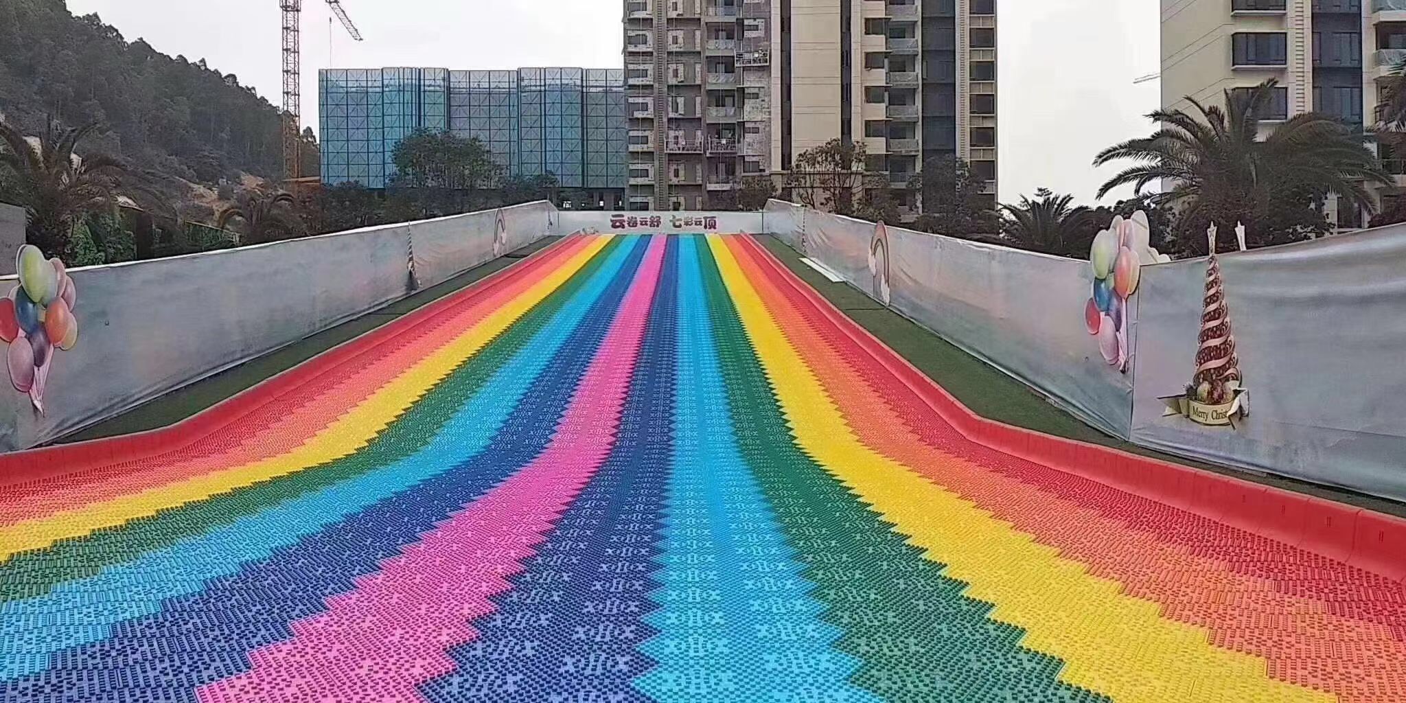 上海商场彩虹滑道设计厂家