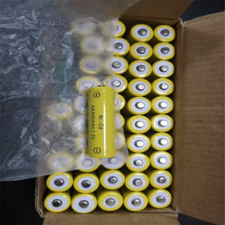 回收18650电池公司