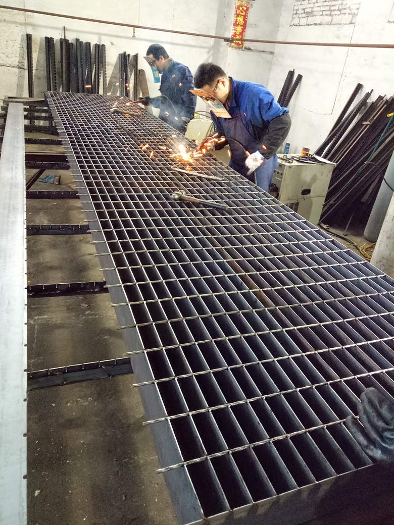 钢格板 格栅板厂家 青岛复合排水沟盖板