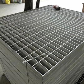 淮安钢格板安装夹生产商 钢格板