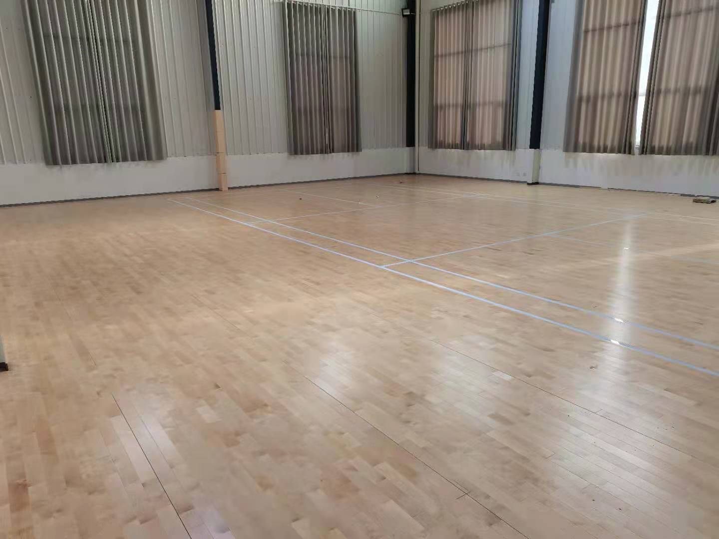 西安篮球馆柞木运动木地板翻新