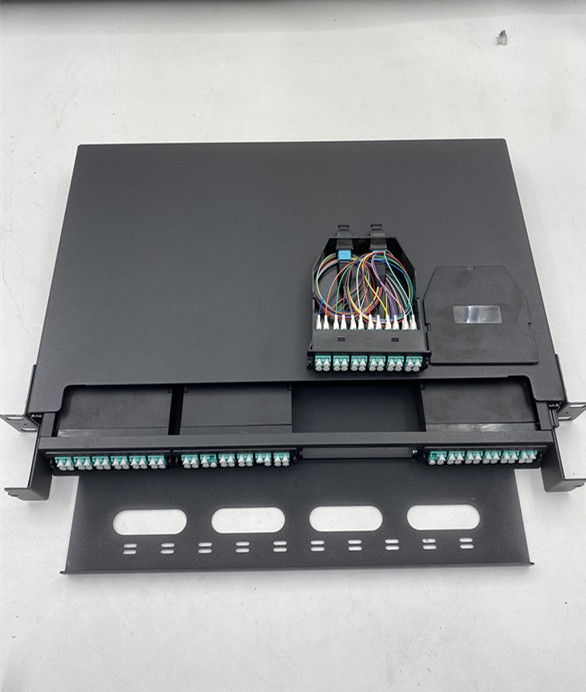 1U24口空配光纤配线架 LC SC光纤熔纤箱 机架式终端盒