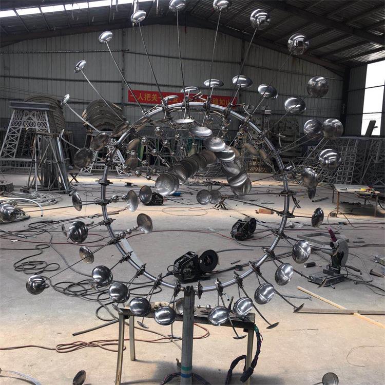 厂家直销不锈钢1.6-6米艺术雕塑-锻造风动雕塑