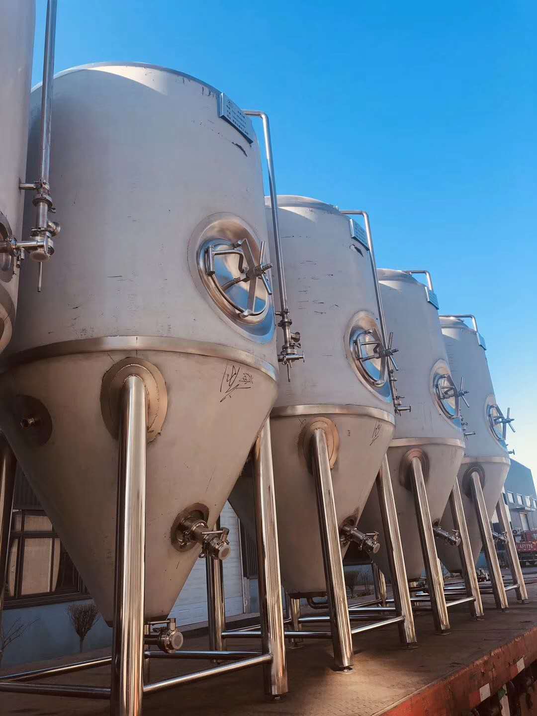精酿啤酒技术去哪里学 自酿小型精酿啤酒设备