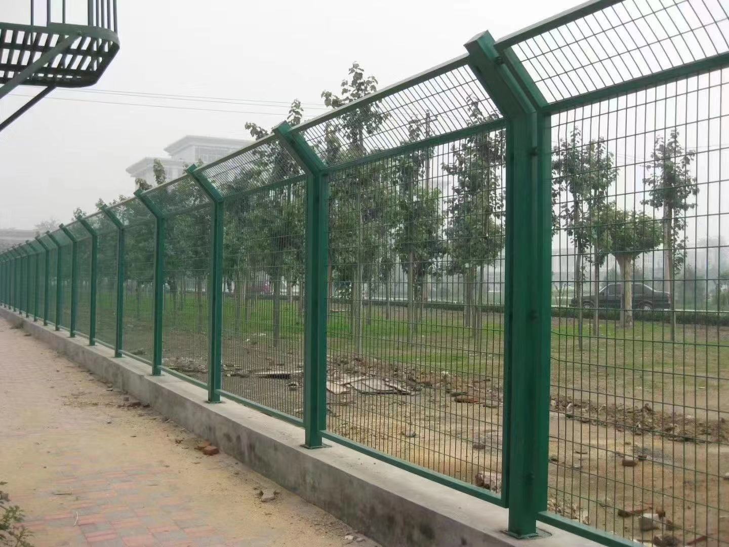 金属围栏网-道路护栏网-防护网-上海豪衡厂家现货供应