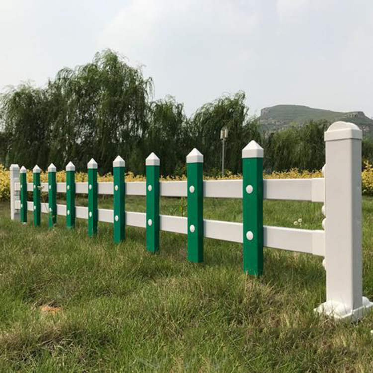 南京pvc草坪护栏生产厂家