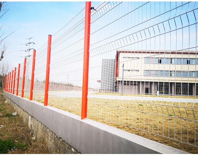 工厂围墙护栏网农村隔离防护网钢丝网网围栏