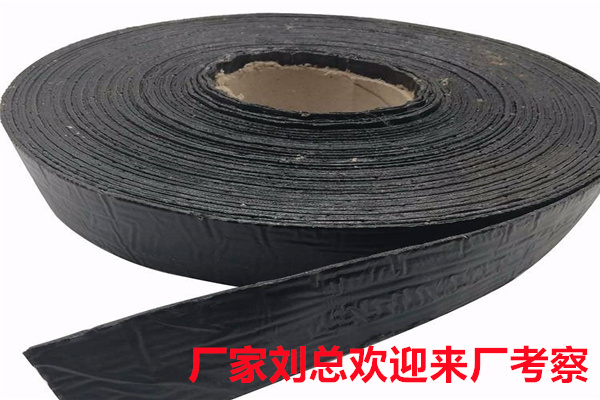 貼縫帶在路面工程中的作用